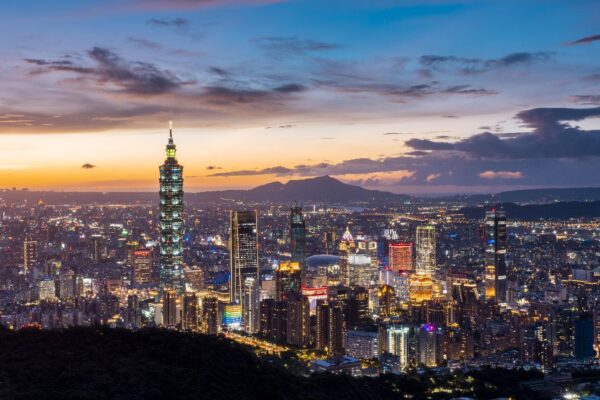 "לגלות טבע ותרבות עשירה בעפולה, ישראל" "לגלות טבע ותרבות עשירה בעפולה, ישראל"